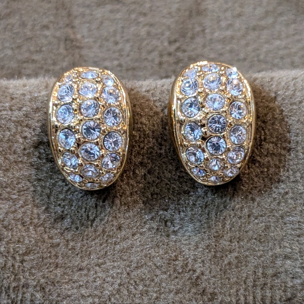 Swarovski White Crystals Gold Tone Clip On Earrings Vintage Oval EUC Evening